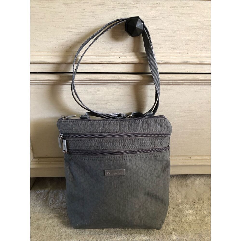Baggallini Nylon Multi Compartment Crossbody Shou… - image 3